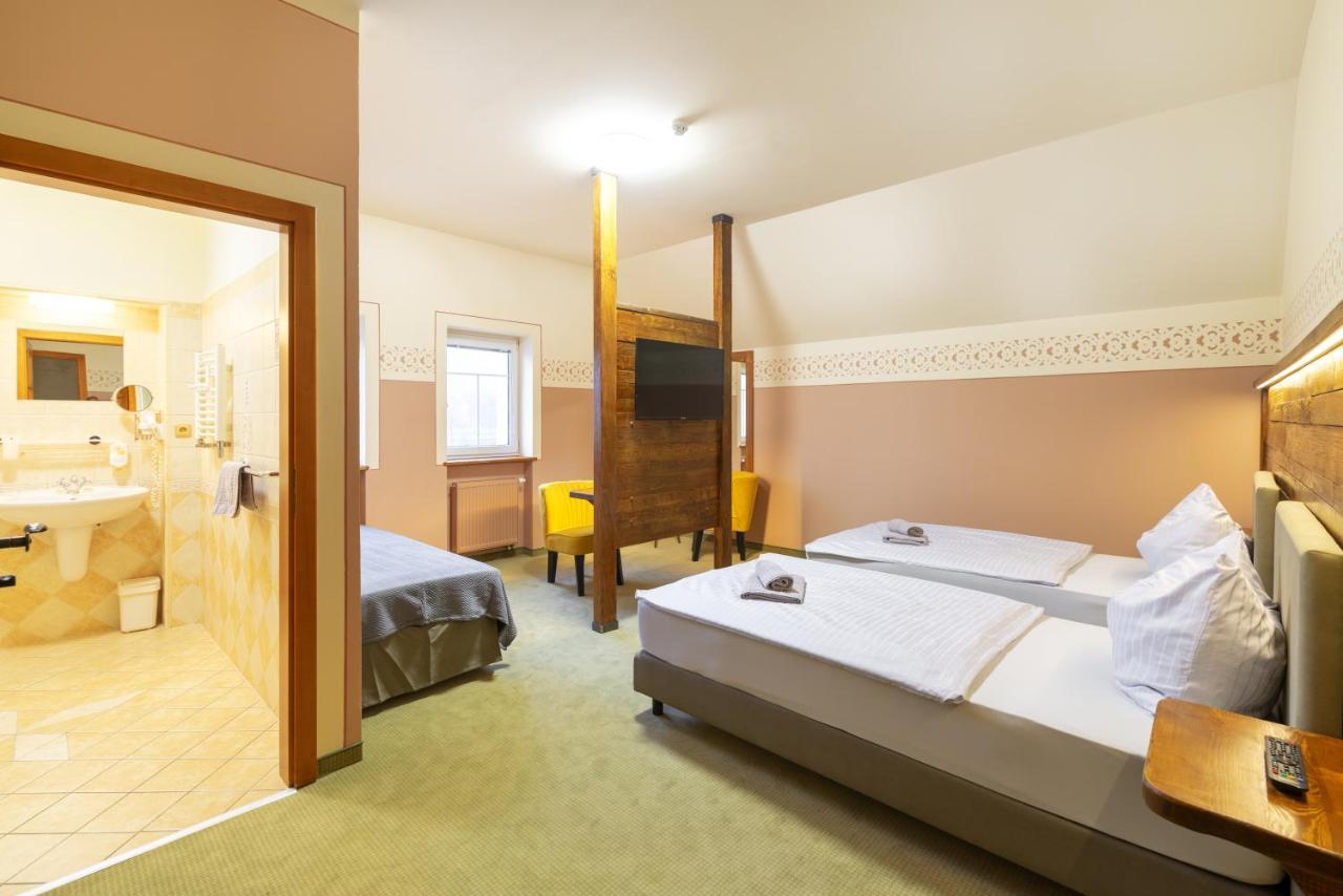 Hotel U Simla Karlovy Vary Exterior photo